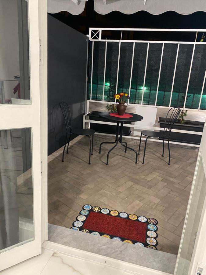מלון נאפולי Terrazza Annunziata מראה חיצוני תמונה